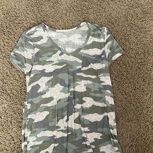 Kohl’s camo t shirt. never worn in great condition